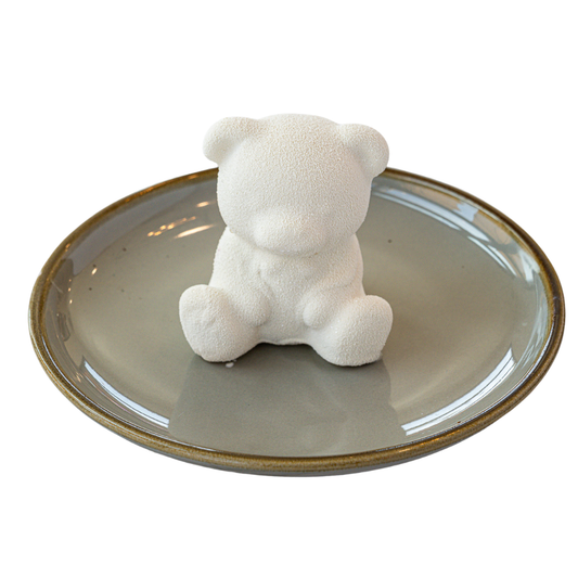 White Petit Bear